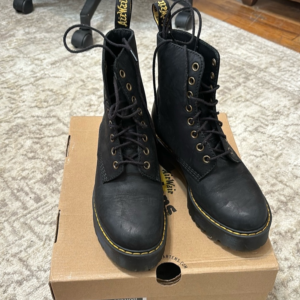 Dr. Martens Shriver Hi Boot Size 5